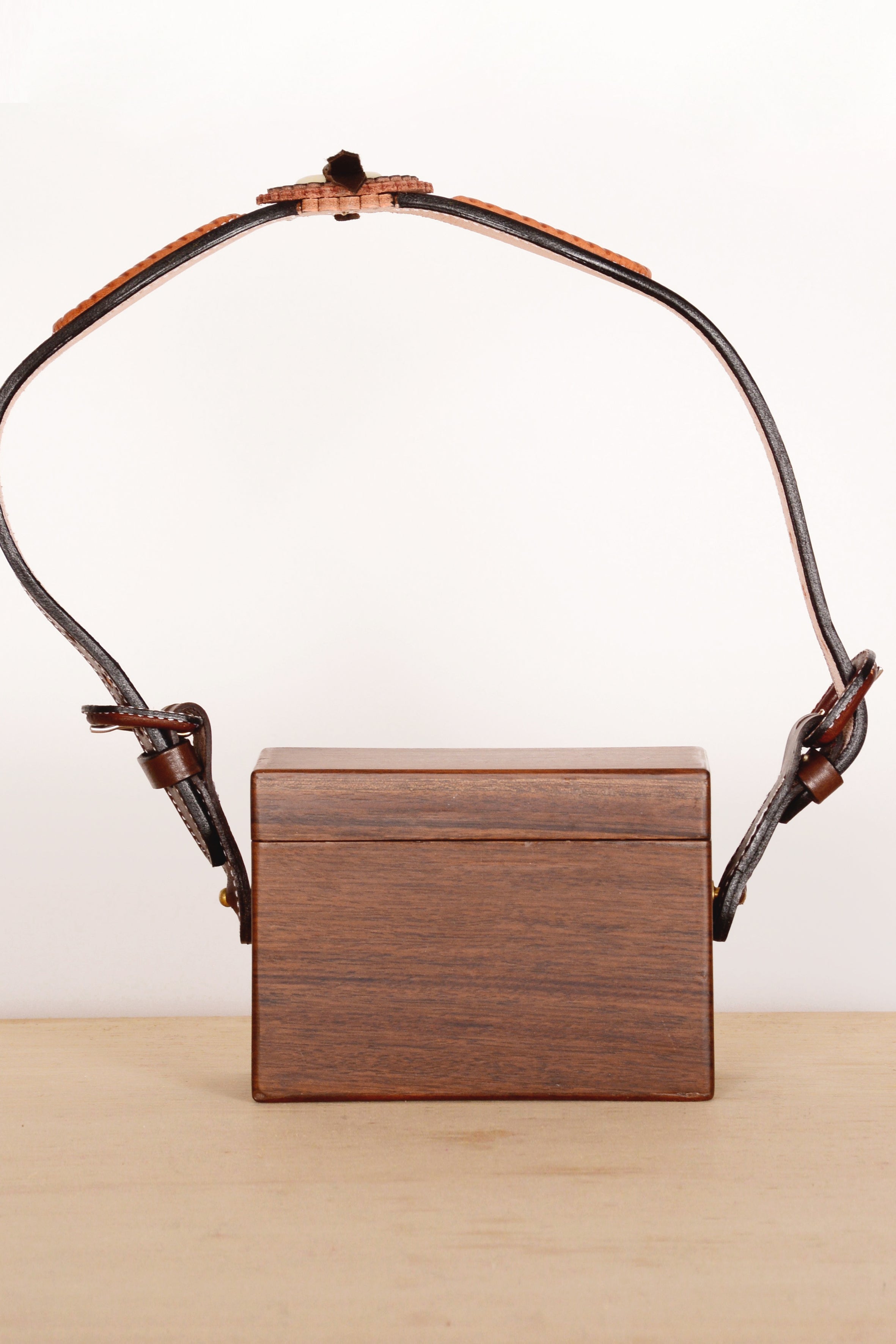 Walnut box bag with leather strap