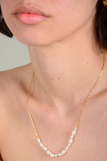 Collar cadena y centro perlas