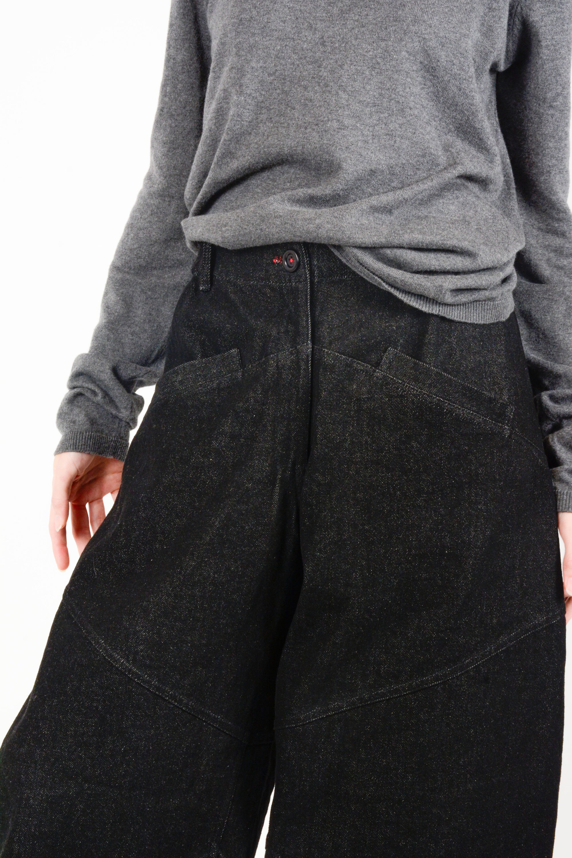 Pantalón vaquero curved costuras