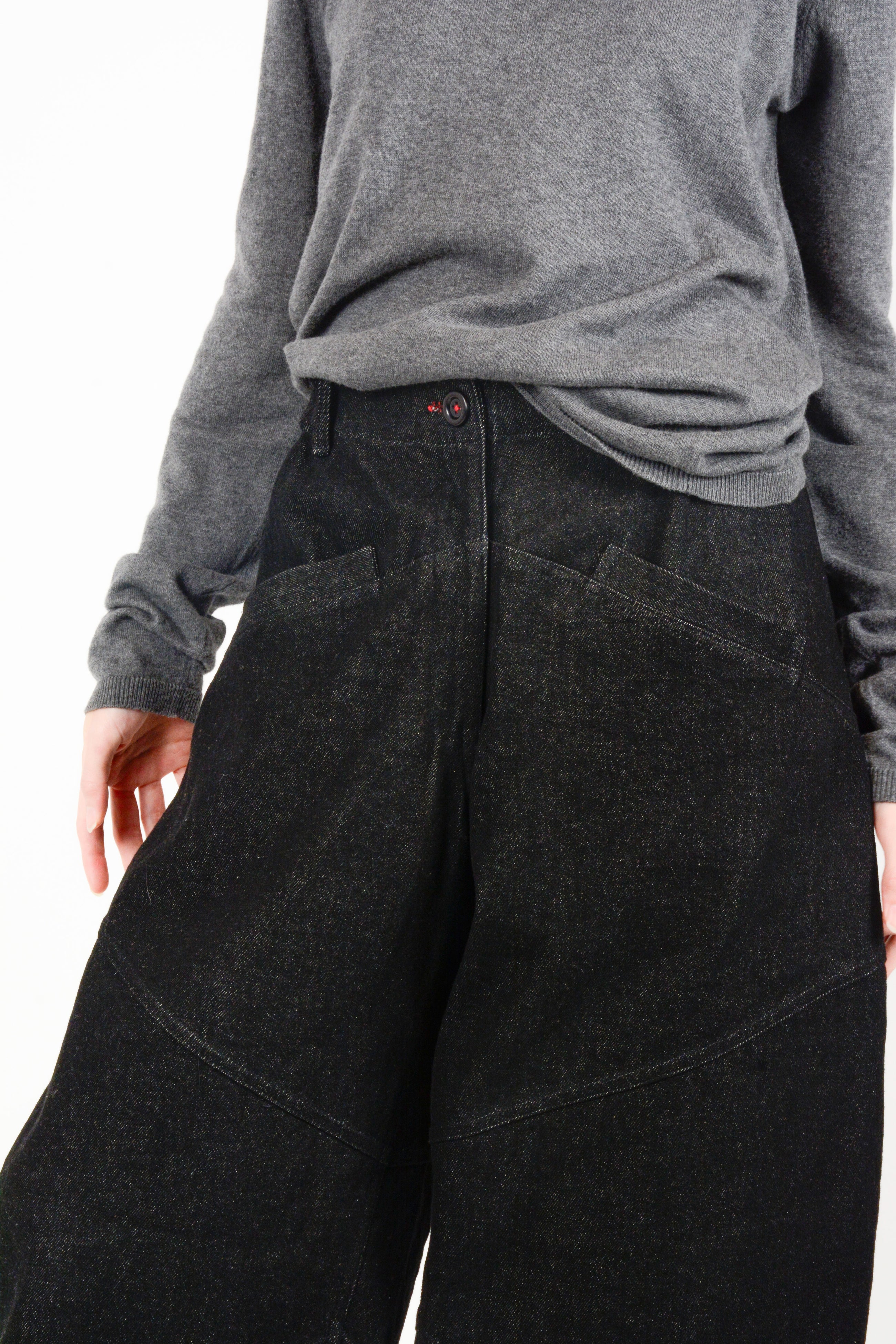 Pantalón vaquero curved costuras