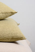 Linen cushion amande