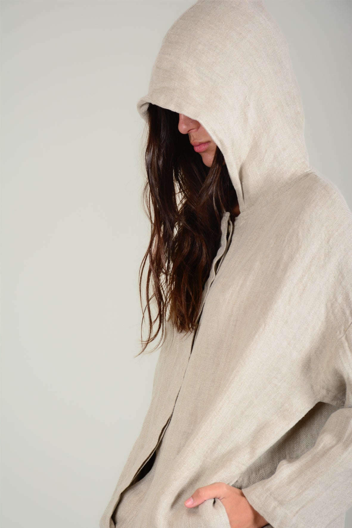 Cazadora capucha lino