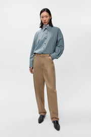 Pantalón jeans bolsillo redondo