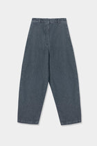 Pantalón washed denim curved