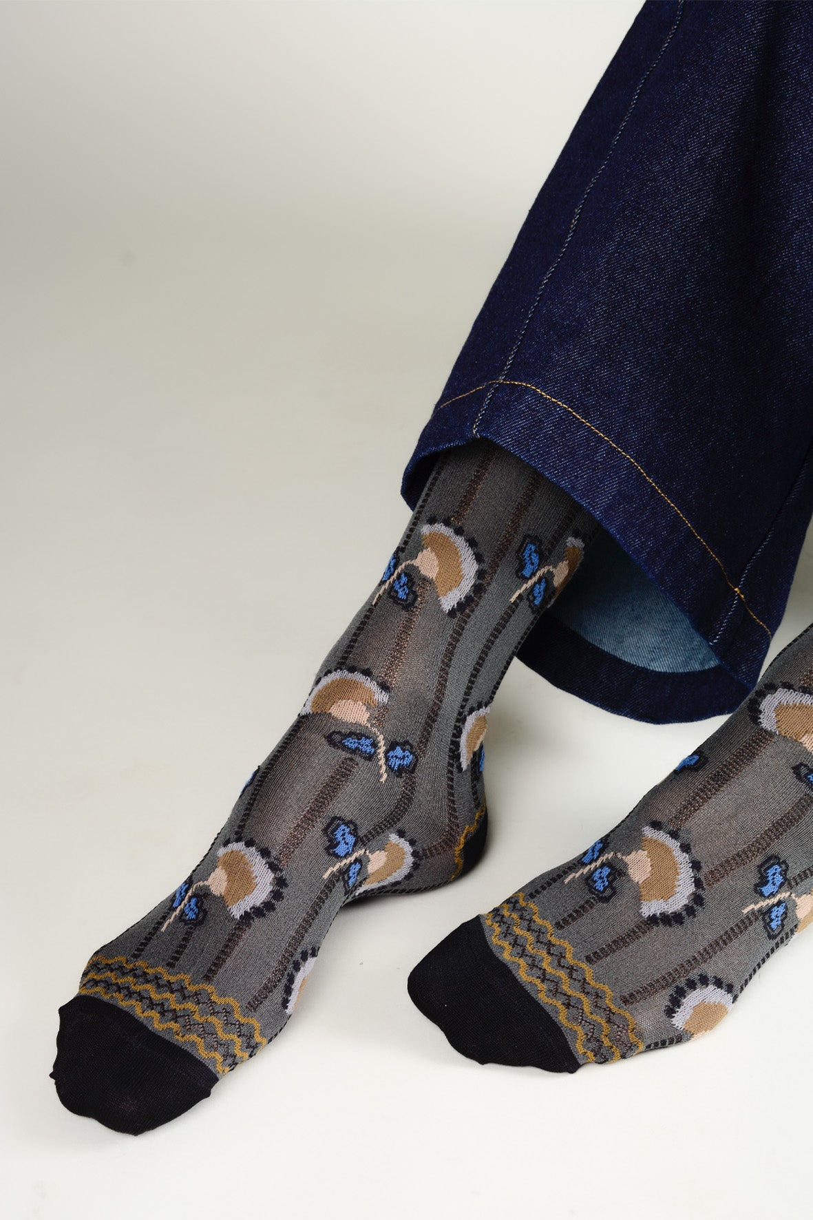 Calcetines flor y rayas