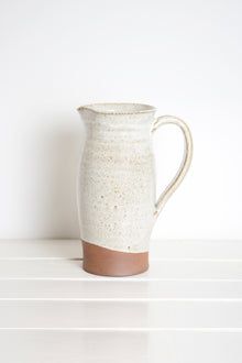 Ceramic base jug