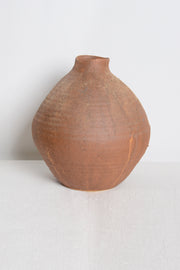 Ceramic vase 