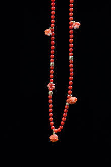 Collar rosa hilo coral