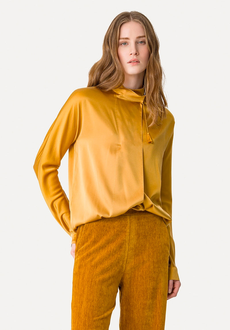 Camisa seda pompones
