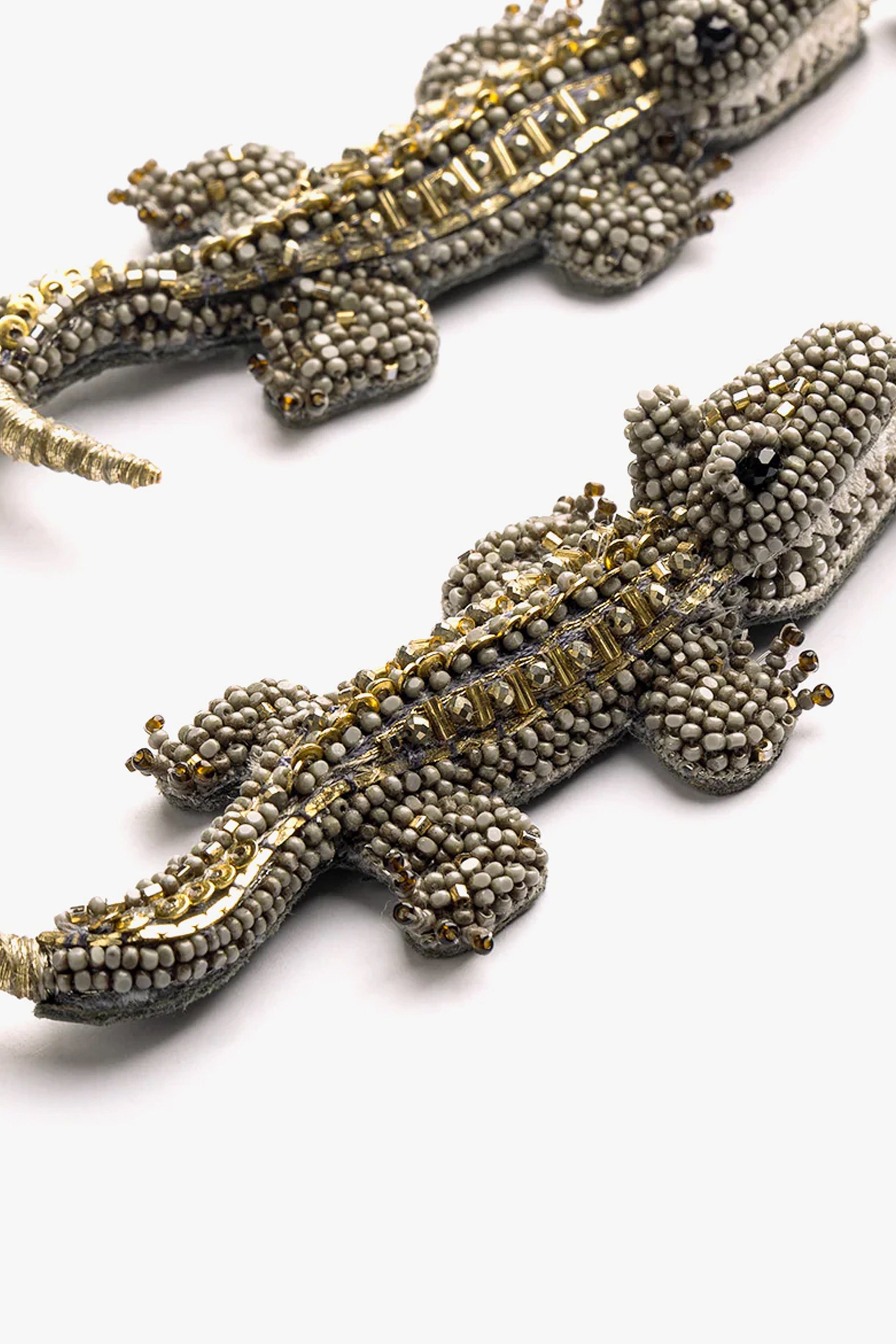 Crocodile unit pendant