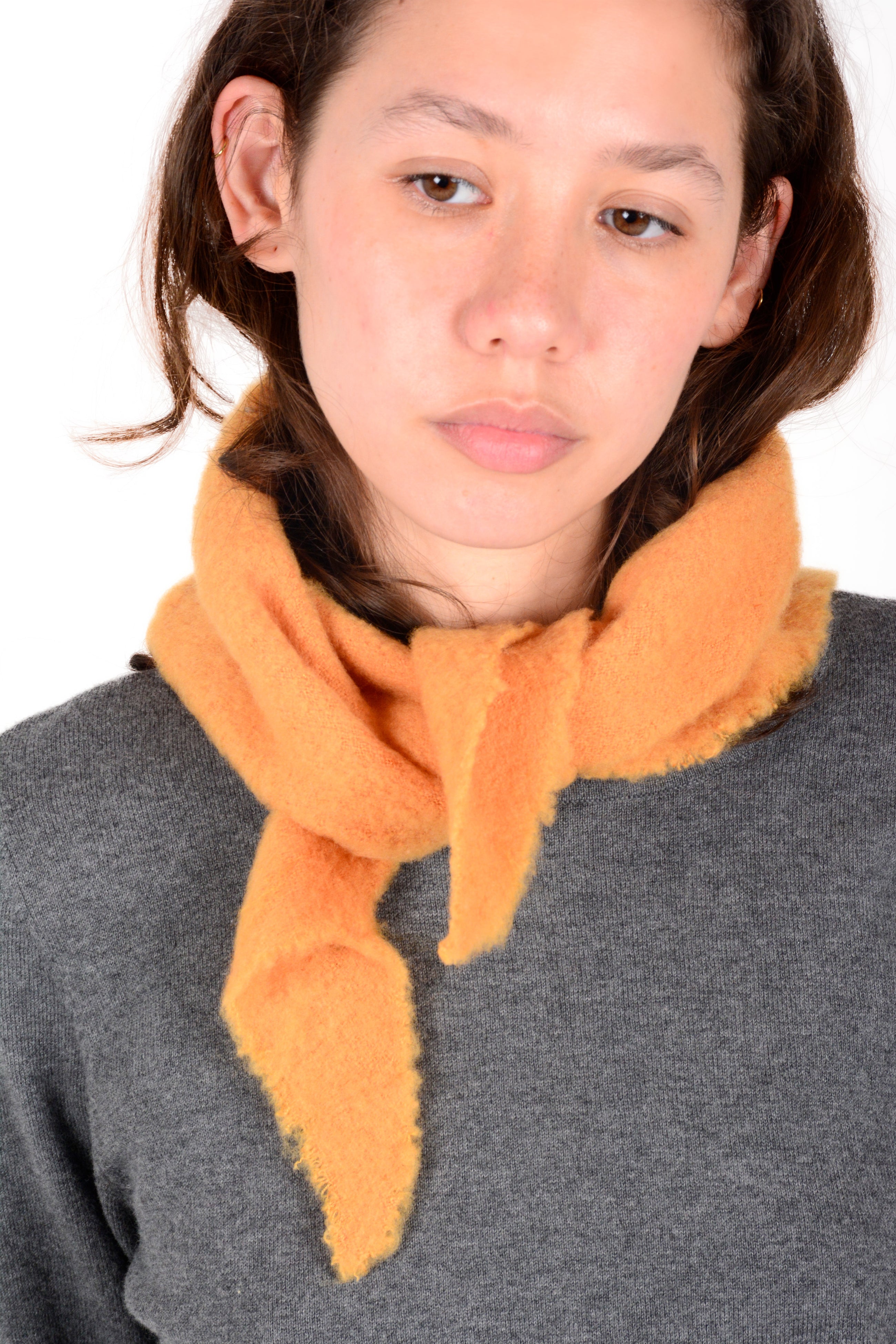 Pañuelo pico lana y cashmere