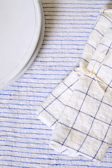 Checkered napkins 