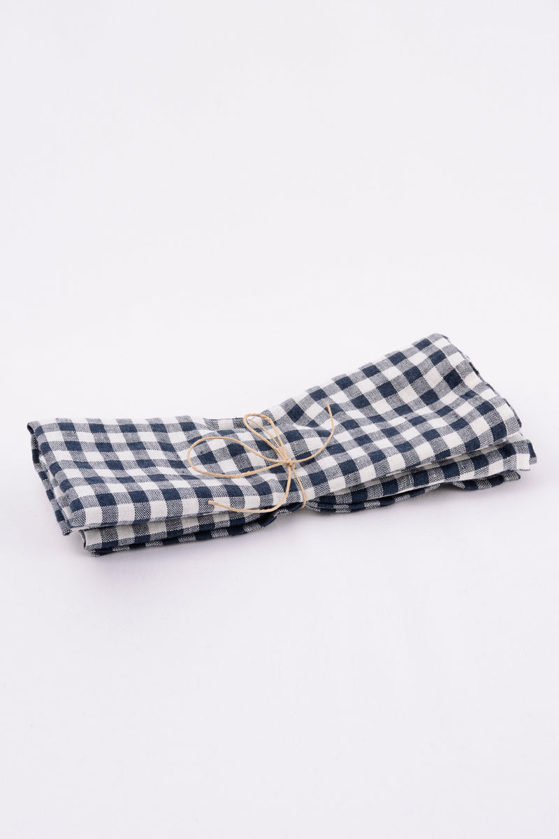 Checkered napkins 