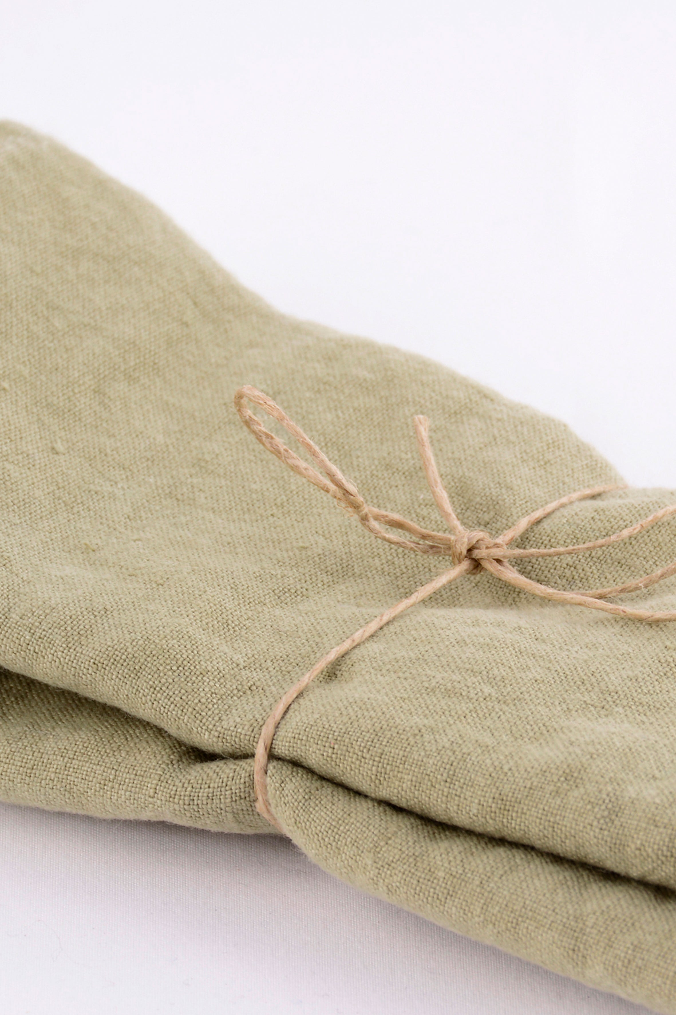 Plain napkin olive