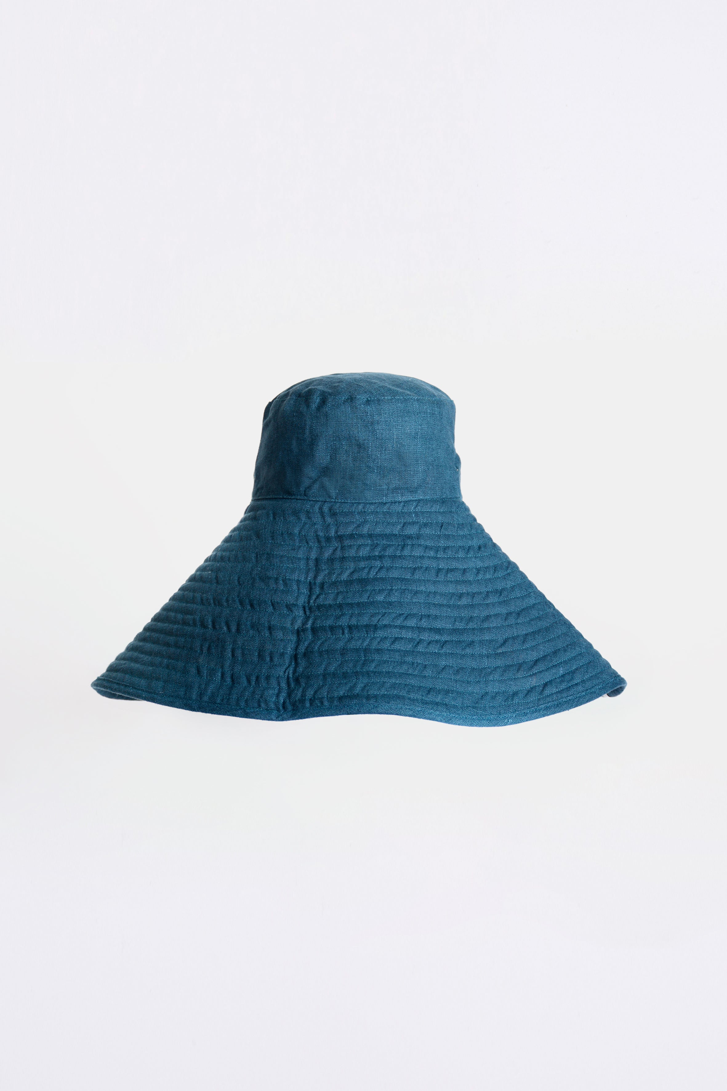 Large hat with a purple-green-blue stain